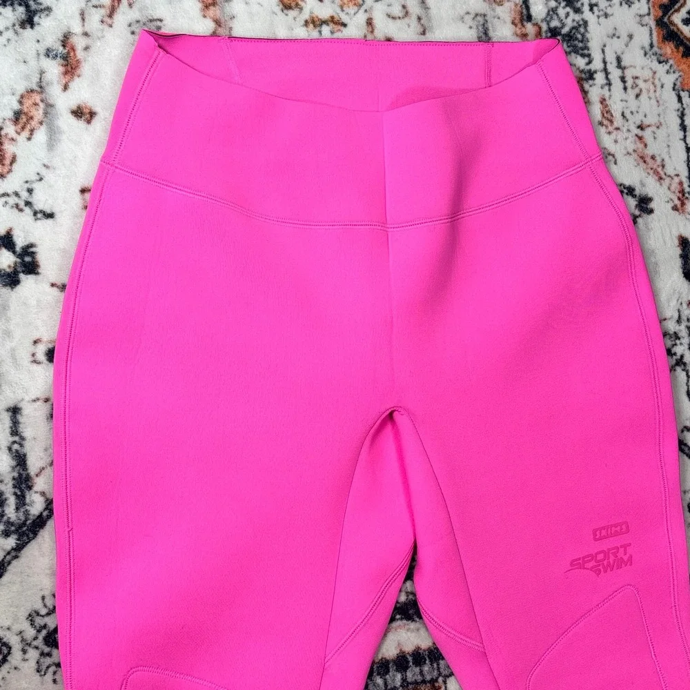 NWT Skims Sport Swim Pants Taffy Pink Neoprene High Rise Scuba Leggings Large